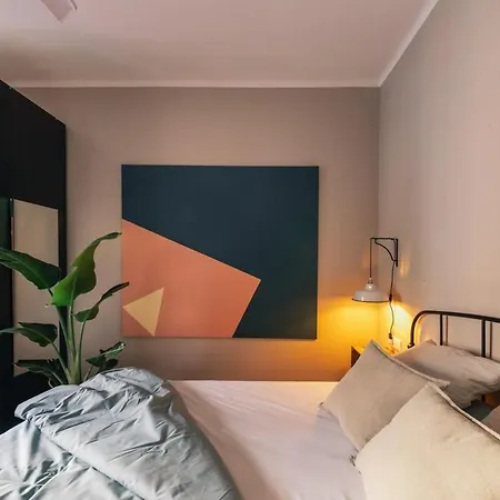Comfortable 3-bedroom Next To Sagrada Familia Apartment Barcelona